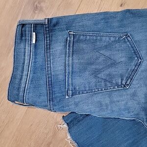 MOTHER The Midrise Dazzler Crop Fray in Squeeze It (color) size 31